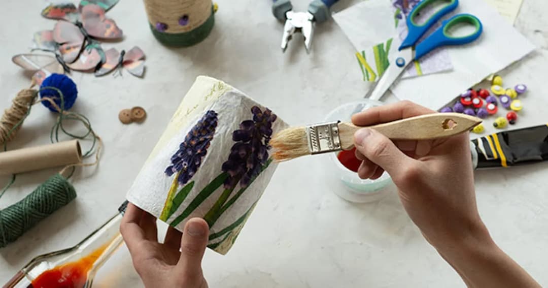 Zajęcia z decoupage: poznaj technikę i twórz piękne ozdoby