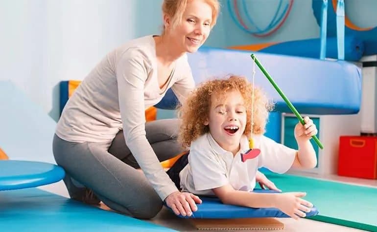 Zajęcia dla dzieci z Aspergerem: skuteczne metody wsparcia rozwoju